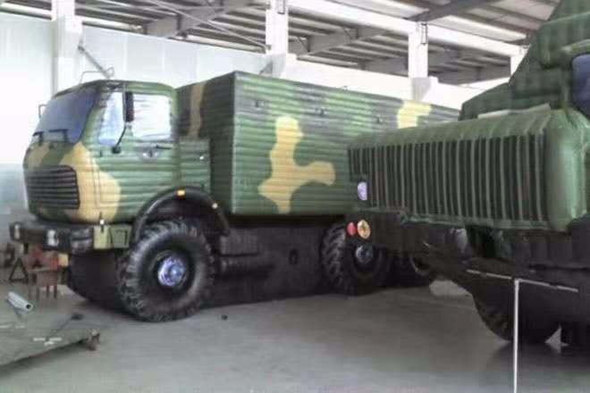 岚皋大型军事车